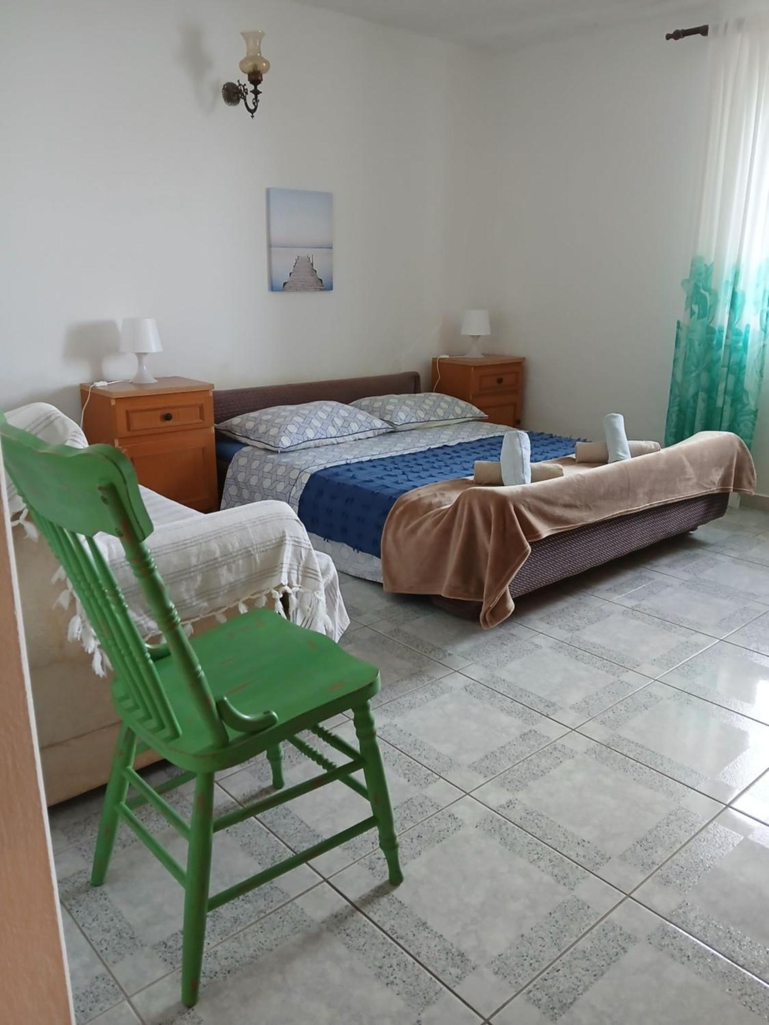 Apartments Sova Postira Exterior photo